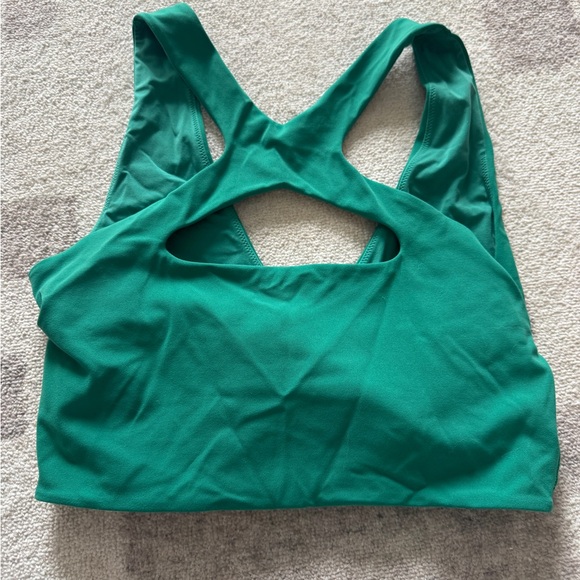 Lululemon Green Women's Sports Bra - Picture 2 of 2